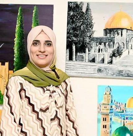 العزيمة والإصرار تقود الفنانة التشكيلية الأردنية هدى الطردة لعضوية نقابة الفنانين الروس