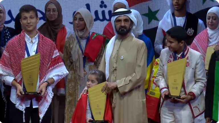 محمد بن راشد يتوج الطفلة السورية شام بكور بطلة تحدي القراءة العربي بدورته السادسة