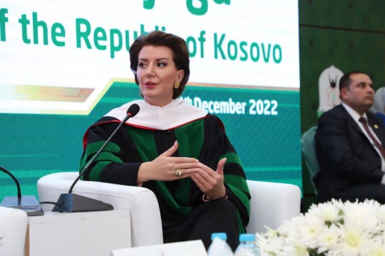 اليرموك تمنح الدكتوراه الفخرية لرئيسة جمهورية كوسوفو السابقة