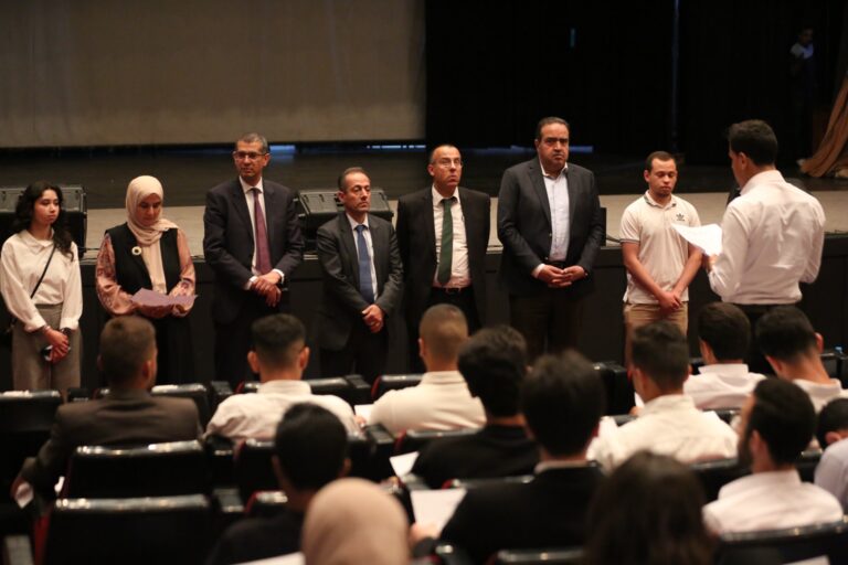 أعضاء اتحاد طلبة «الأردنية» يؤدون القسم القانوني