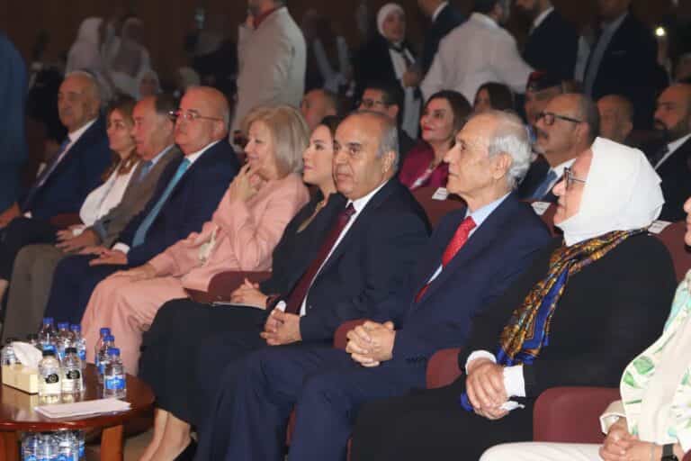 مندوباً عن الملكة رانيا..الدكتور محافظة يكرّم الفائزين بجوائز التّميُّز التّربويّ لدورة 2024-2025